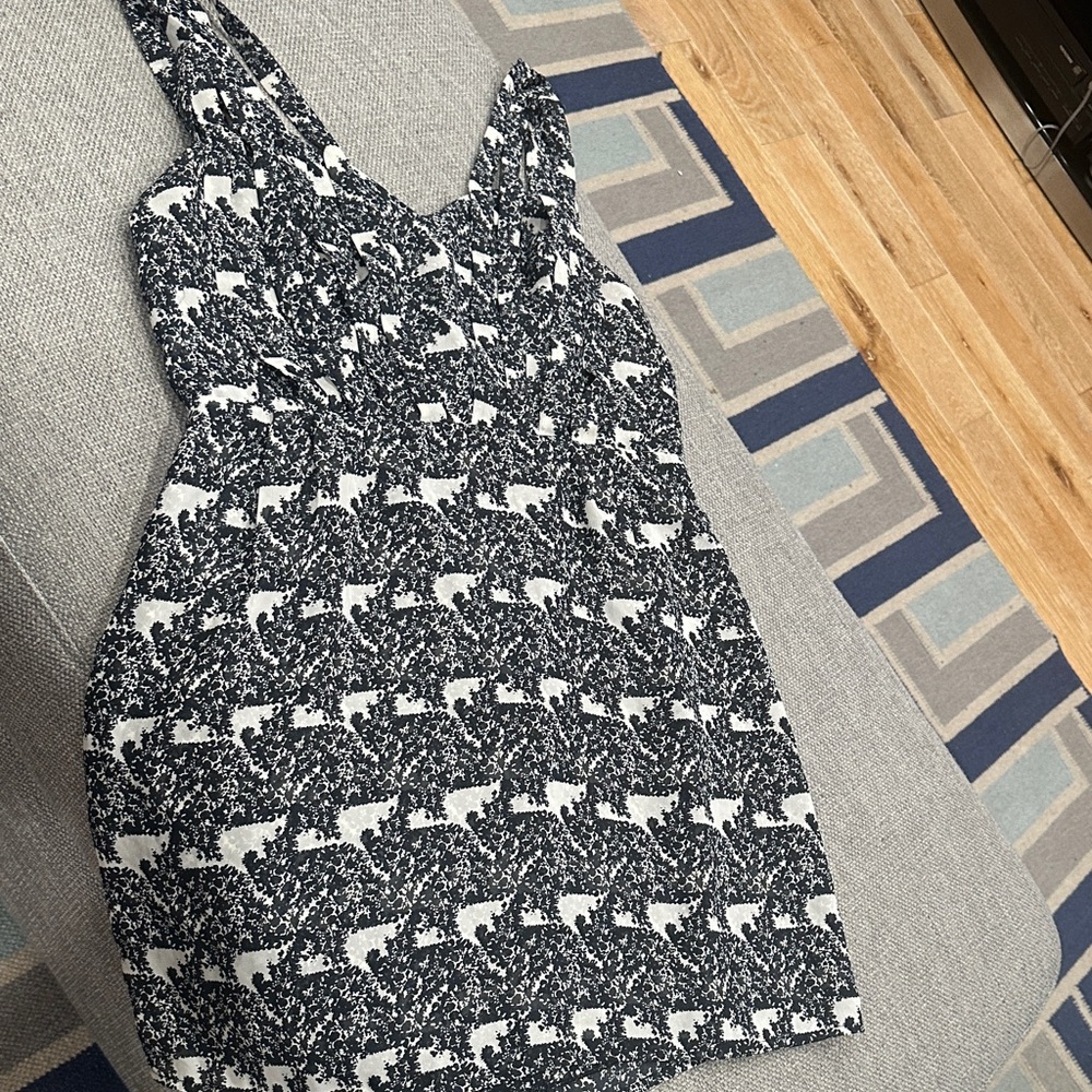 Elegant Black and White Patterned Dress